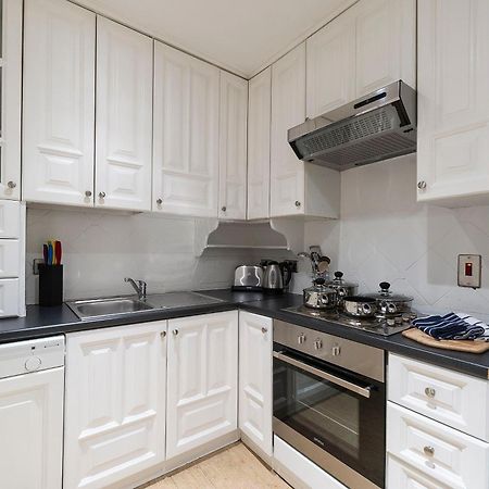 Somerset Court Kensington Apartments Лондон Екстер'єр фото